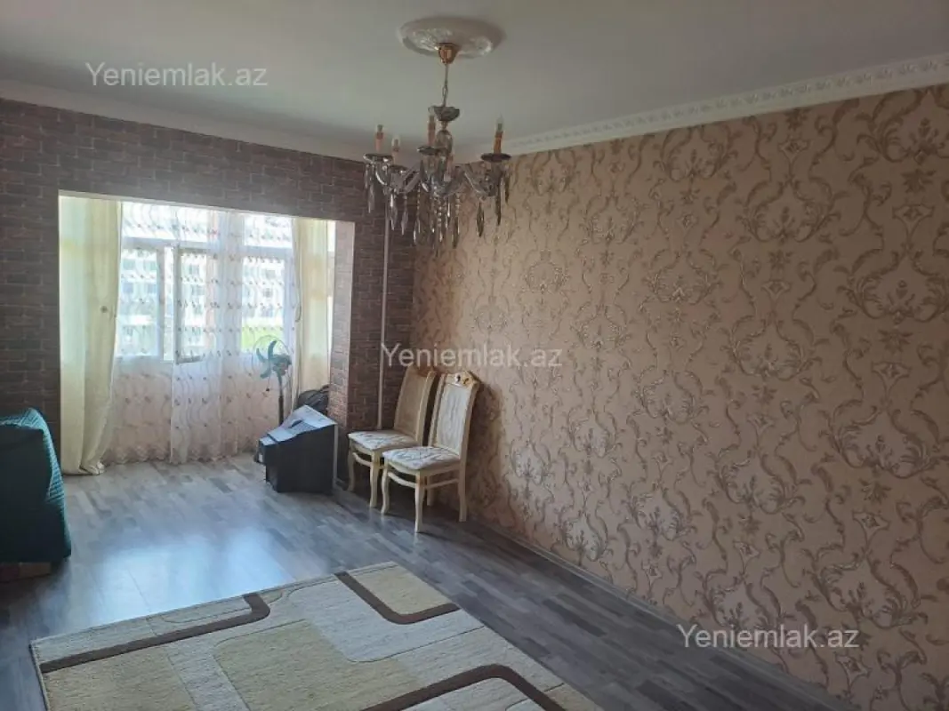 Satılır 3 otaqlı köhnə tikili 85 m²