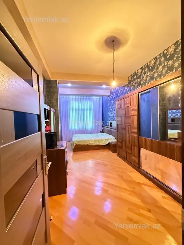 Satılır 2 otaqlı yeni tikili 68.2 m²