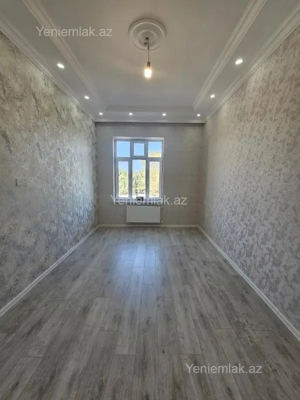 Satılır 2 otaqlı köhnə tikili 55 m²