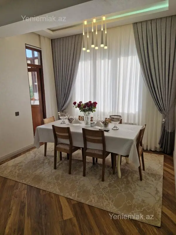 Satılır 3 otaqlı yeni tikili 115 m²