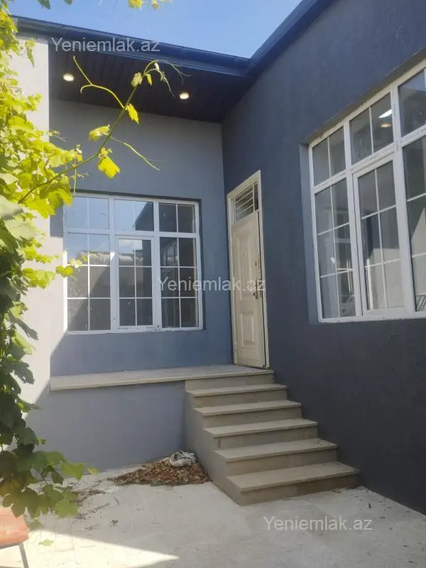 Satılır 3 otaqlı həyət evi 100 m²
