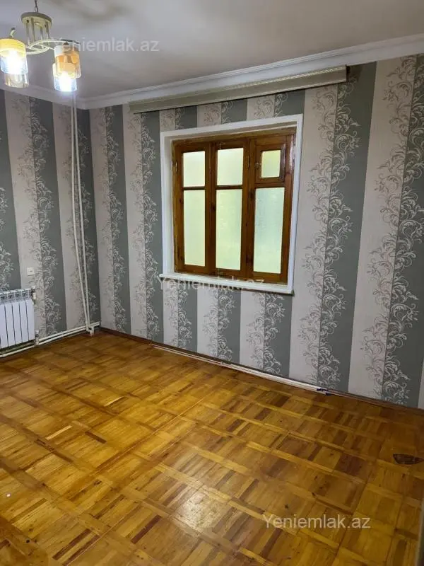 Satılır 3 otaqlı köhnə tikili 90 m²