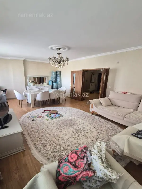 Satılır 2 otaqlı yeni tikili 86 m²