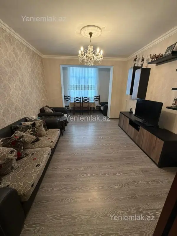 Satılır 3 otaqlı köhnə tikili 75 m²