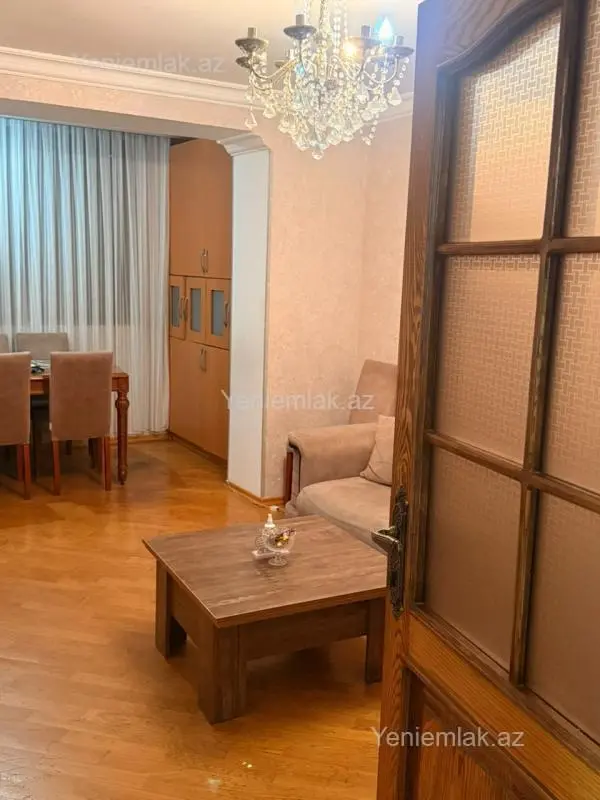 Satılır 3 otaqlı köhnə tikili 55 m²