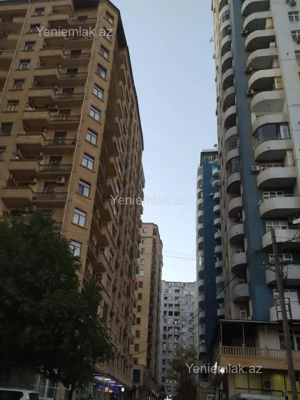 Satılır 3 otaqlı yeni tikili 120 m²