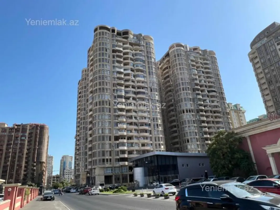 Satılır 3 otaqlı yeni tikili 157 m²