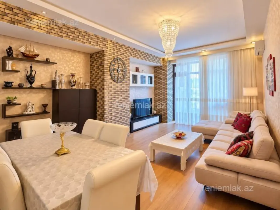 Satılır 3 otaqlı yeni tikili 145 m²