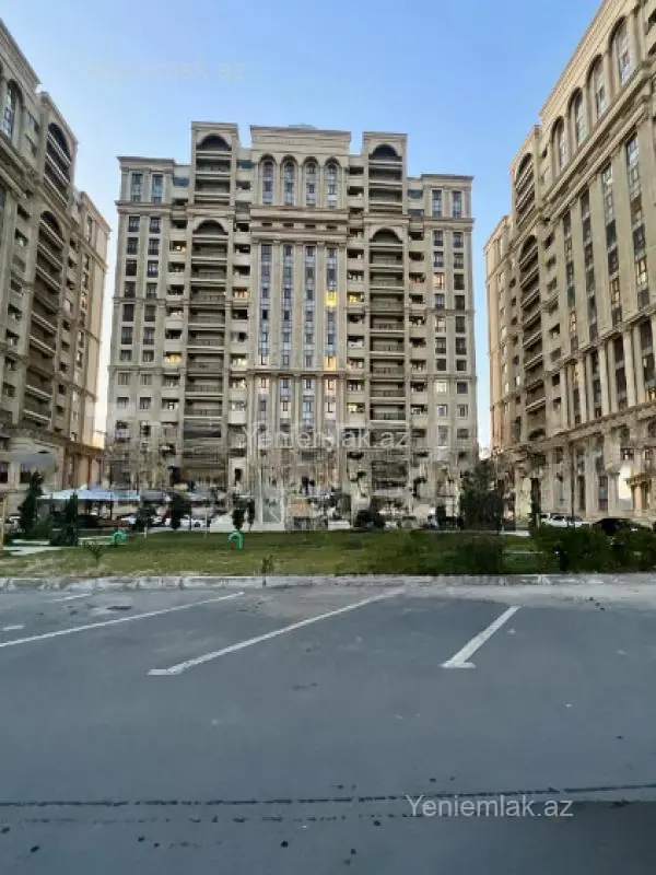 Satılır 2 otaqlı yeni tikili 80 m²