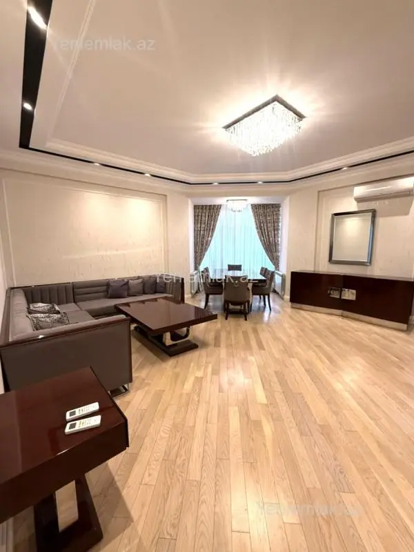 Satılır 2 otaqlı yeni tikili 115 m²