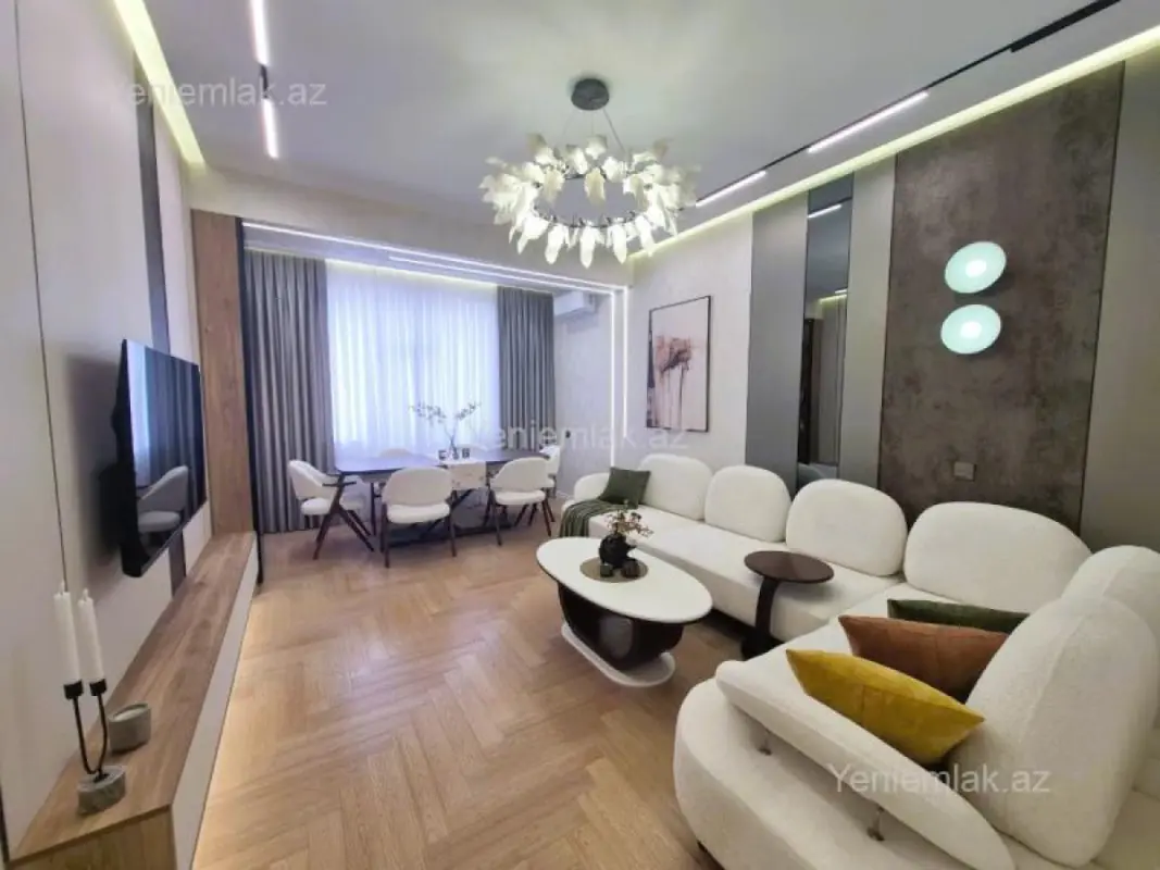 Satılır 3 otaqlı yeni tikili 120 m²