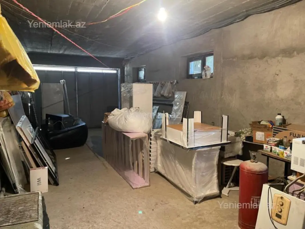 Satılır 6 otaqlı həyət evi 535 m²