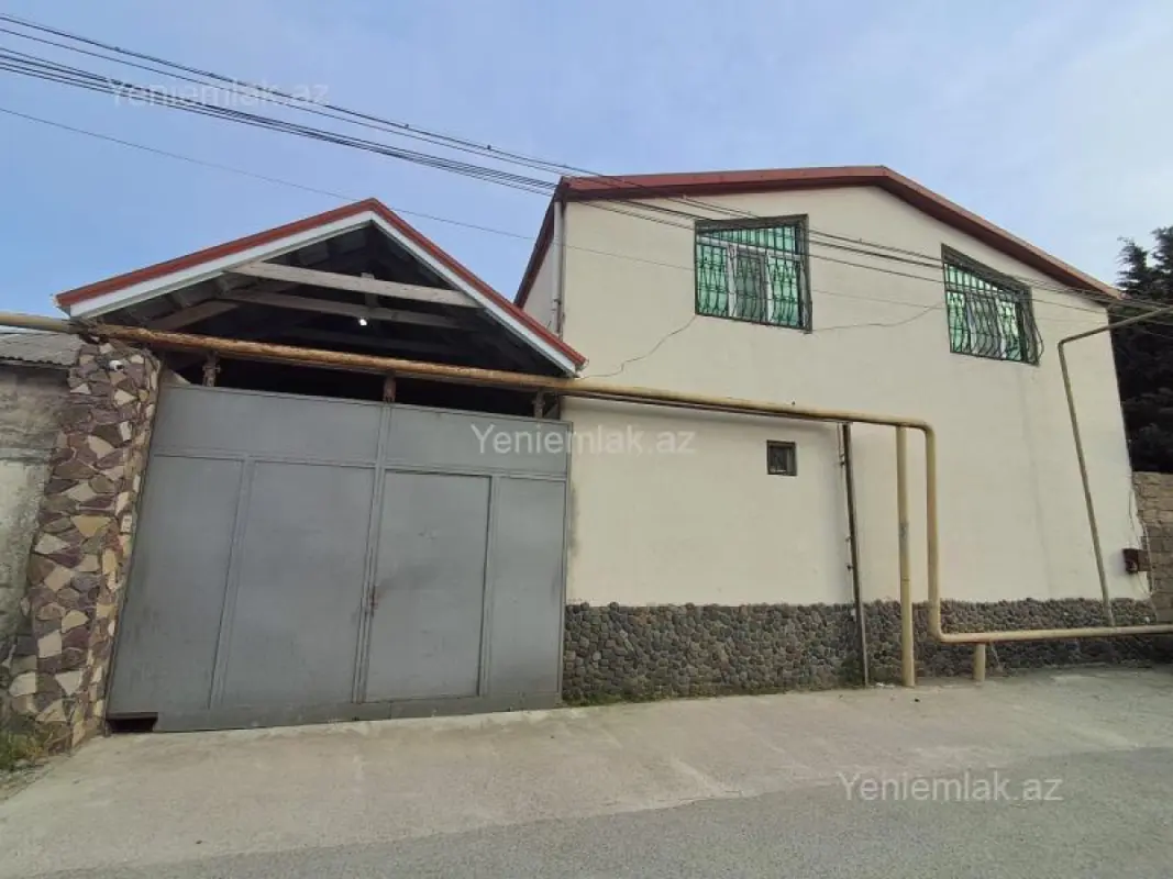Satılır 7 otaqlı həyət evi 220 m²
