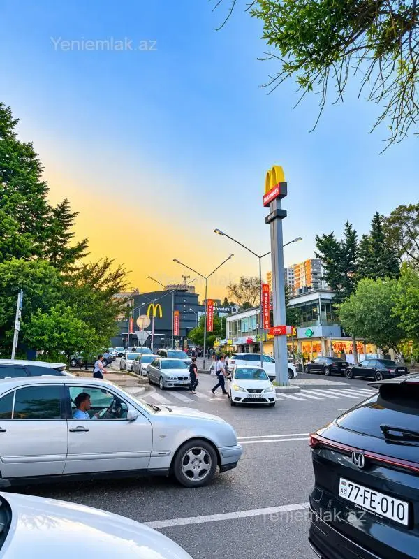 Satılır 2 otaqlı köhnə tikili 55 m²