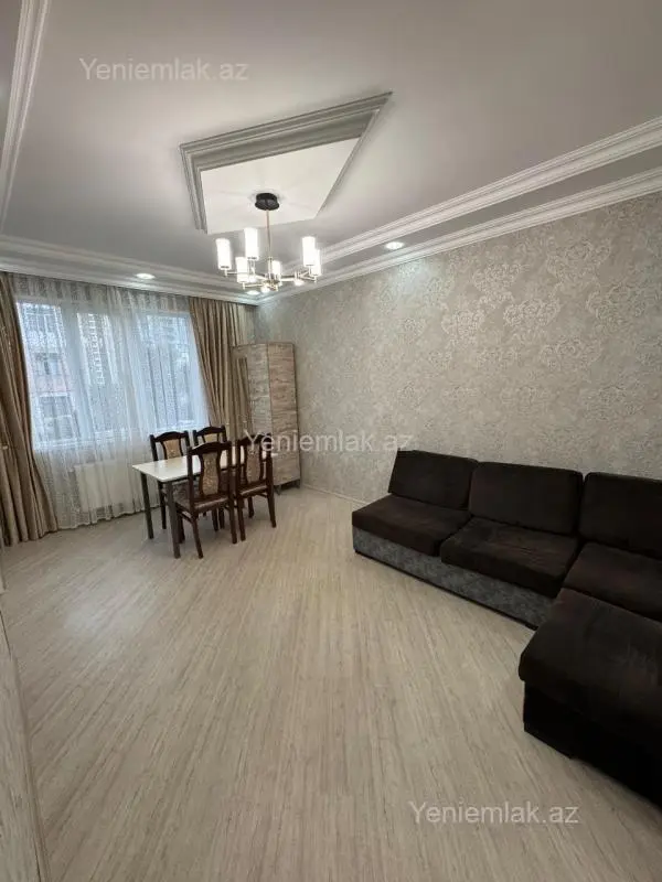 Satılır 1 otaqlı köhnə tikili 33 m²