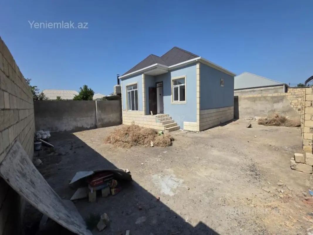Satılır 3 otaqlı həyət evi 100 m²