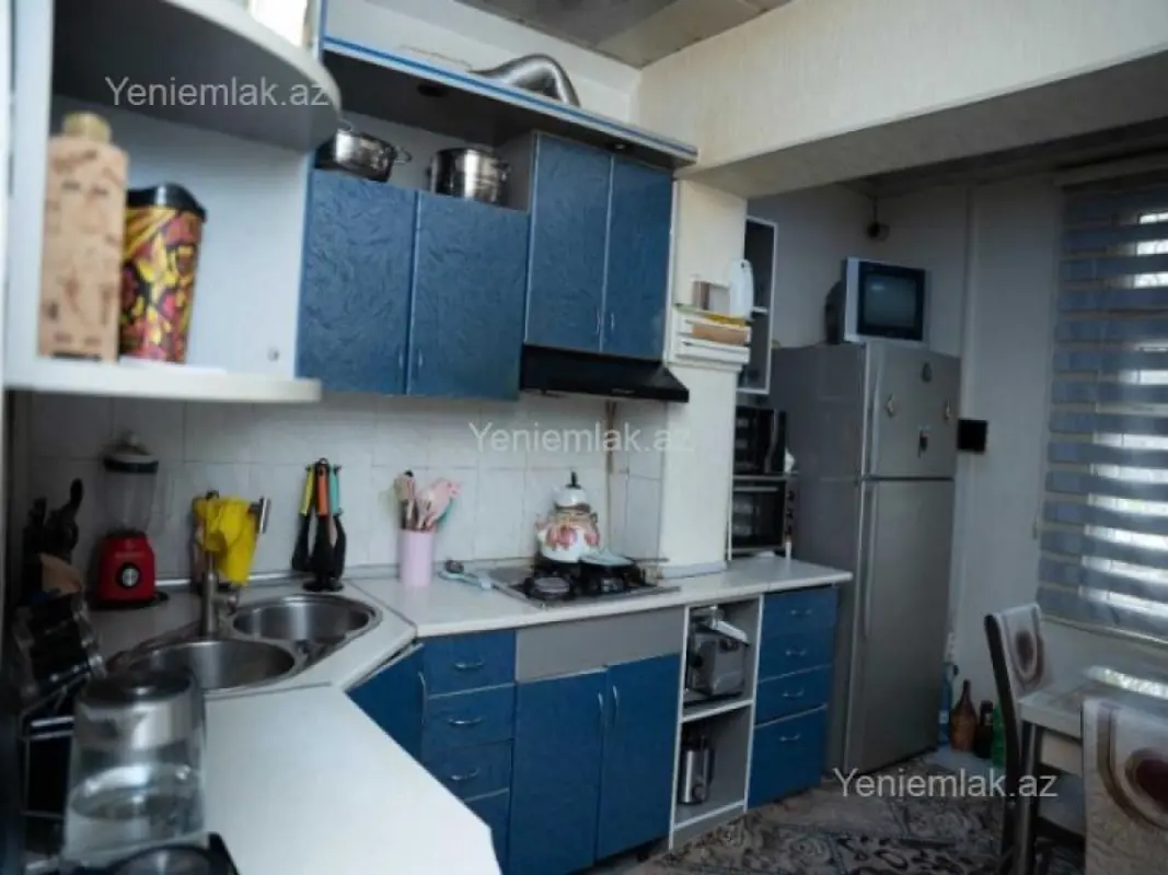 Satılır 5 otaqlı köhnə tikili 120 m²