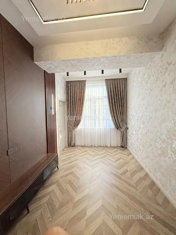 Satılır 2 otaqlı yeni tikili 43 m²