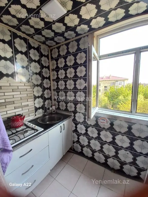 Satılır 1 otaqlı köhnə tikili 32 m²