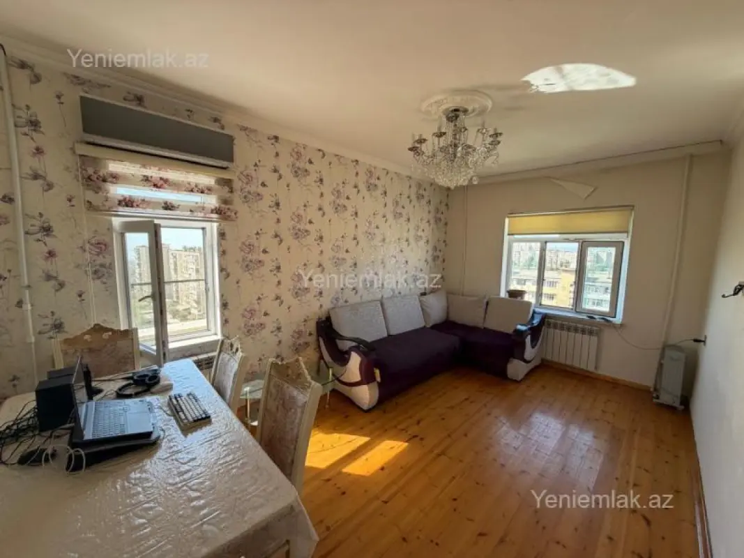 Satılır 2 otaqlı köhnə tikili 65 m²