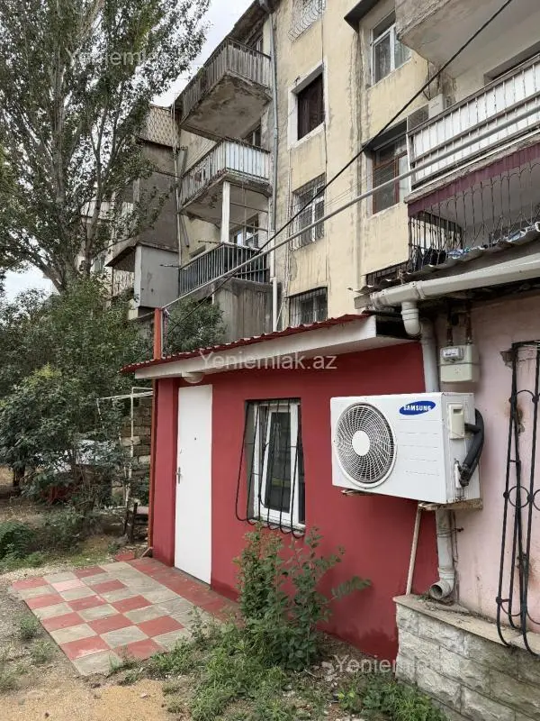 Satılır 1 otaqlı köhnə tikili 32 m²