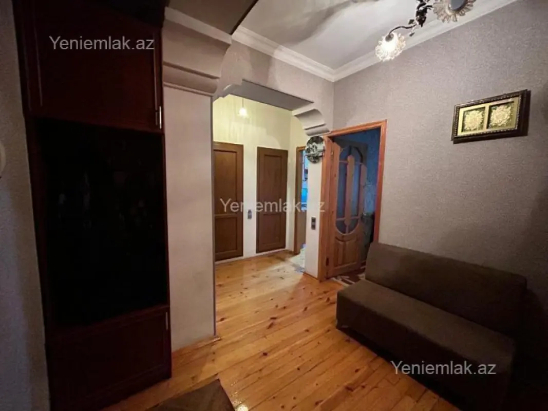 Satılır 2 otaqlı yeni tikili 80 m²