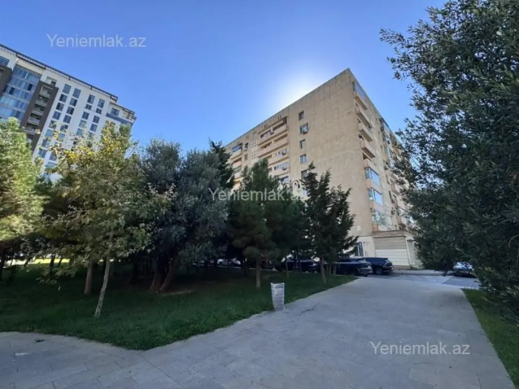 Satılır 3 otaqlı köhnə tikili 95 m²