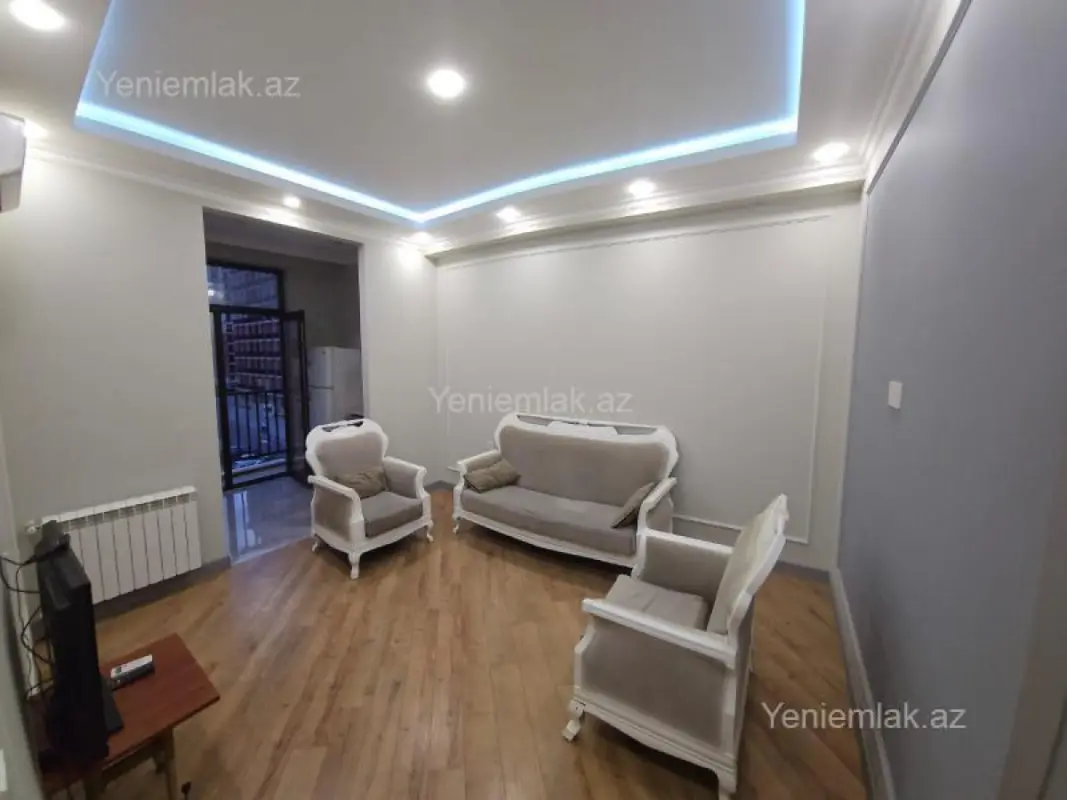 Satılır 2 otaqlı yeni tikili 70 m²