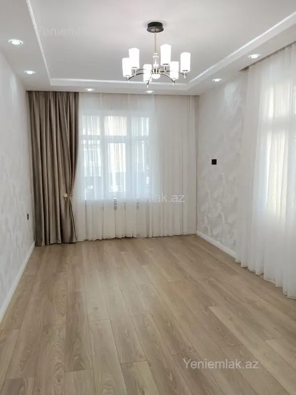 Satılır 2 otaqlı köhnə tikili 65 m²
