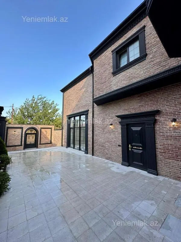 Satılır 5 otaqlı həyət evi 250 m²