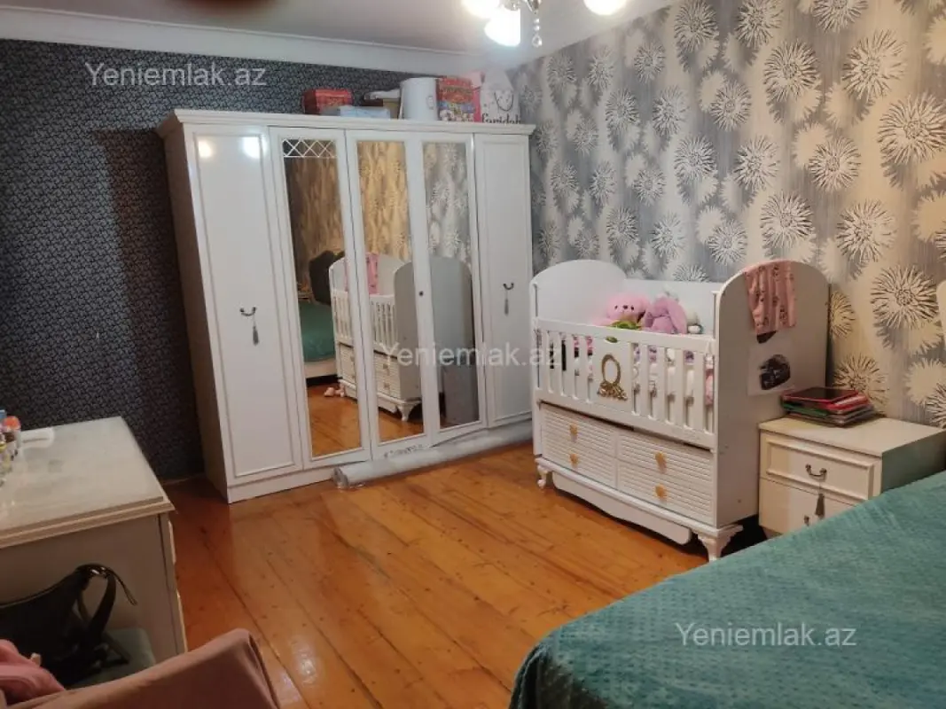 Satılır 3 otaqlı köhnə tikili 71 m²