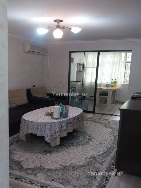 Satılır 2 otaqlı köhnə tikili 40 m²