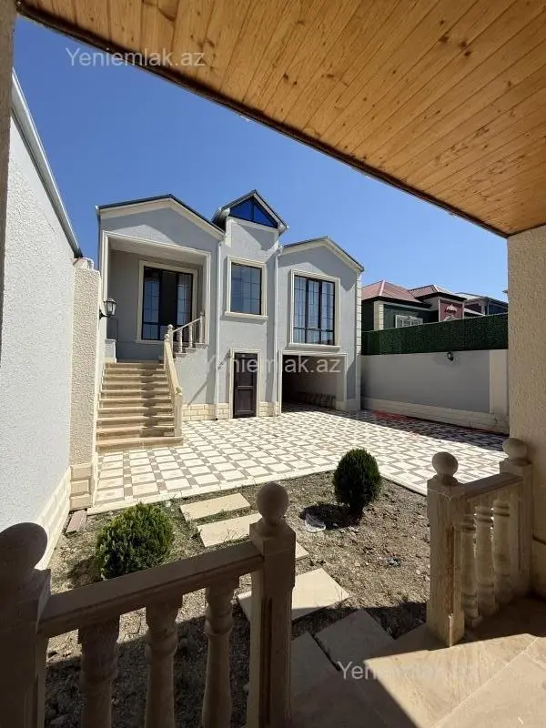 Satılır 4 otaqlı həyət evi 120 m²
