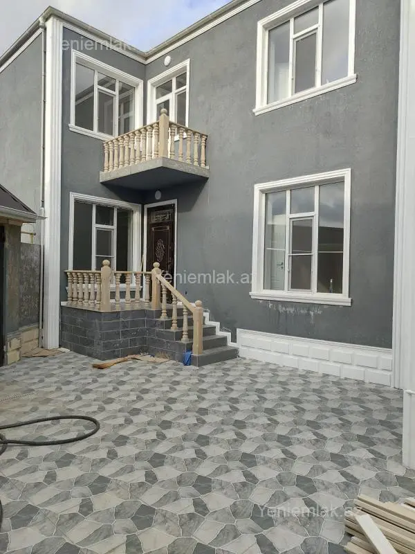 Satılır 4 otaqlı həyət evi 120 m²