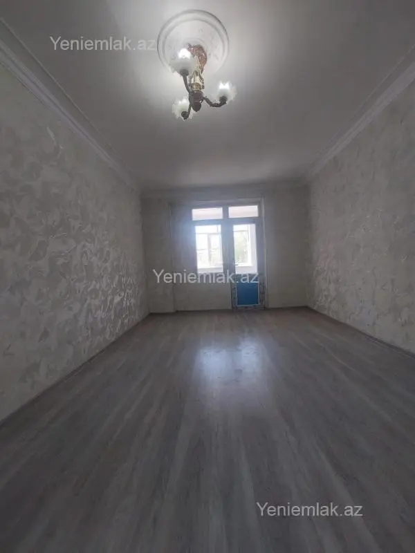 Satılır 2 otaqlı köhnə tikili 48 m²