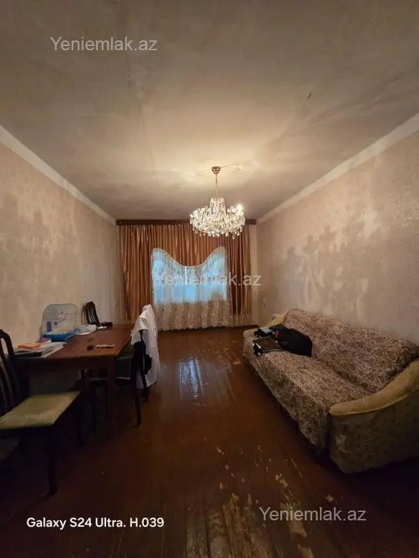 Satılır 3 otaqlı köhnə tikili 72 m²