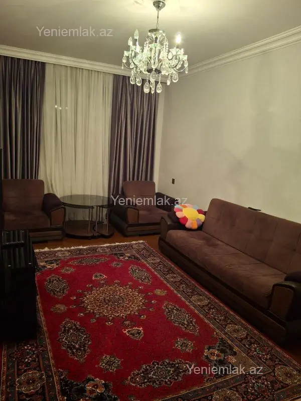 Satılır 4 otaqlı köhnə tikili 100 m²