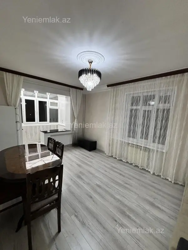 Satılır 2 otaqlı köhnə tikili 40 m²