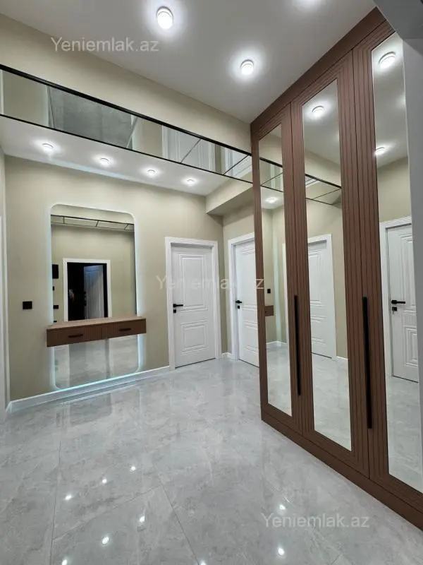 Satılır 3 otaqlı yeni tikili 82 m²
