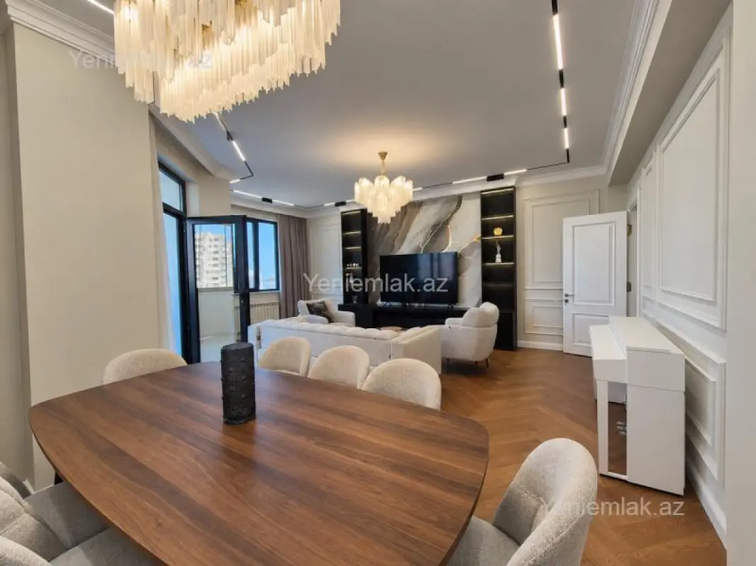 Satılır 4 otaqlı yeni tikili 165 m²