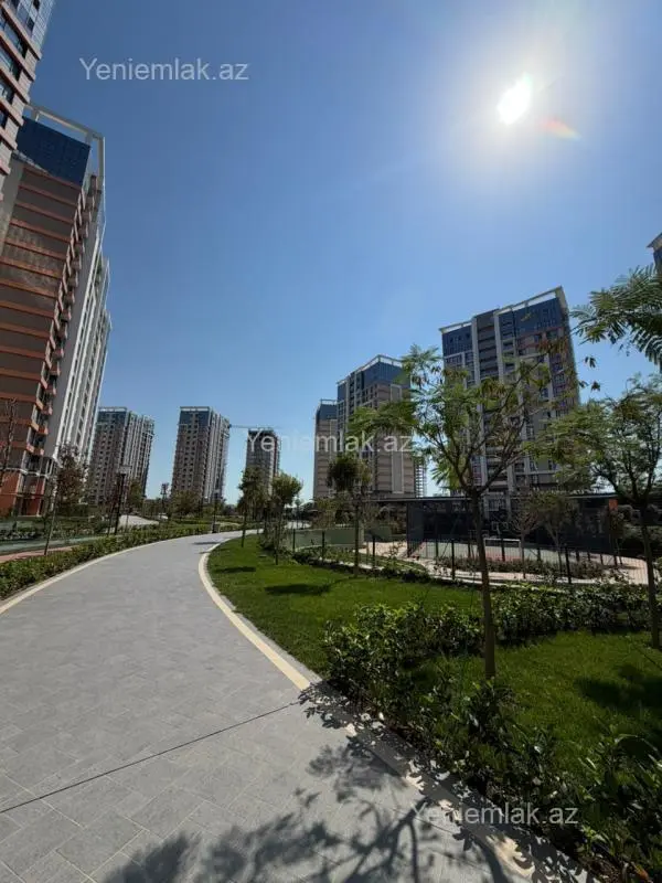 Satılır 3 otaqlı yeni tikili 70 m²
