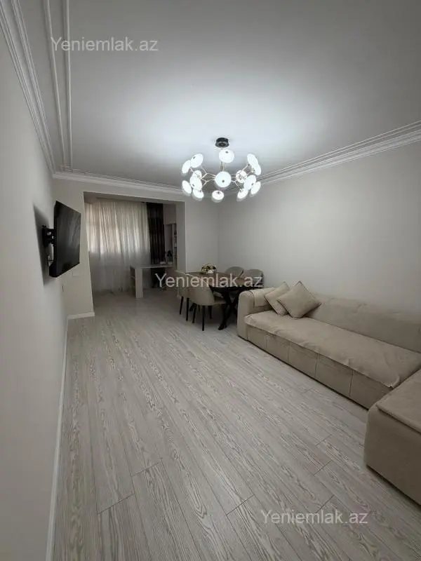 Satılır 3 otaqlı köhnə tikili 72 m²