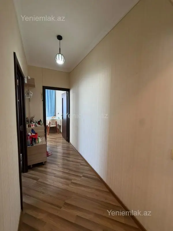 Satılır 2 otaqlı köhnə tikili 62 m²