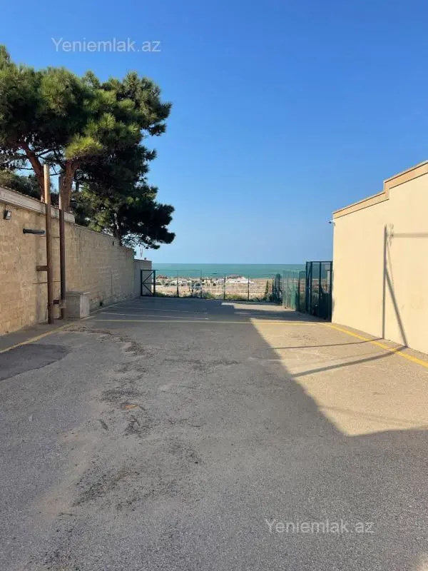 Satılır 6 otaqlı həyət evi 330 m²