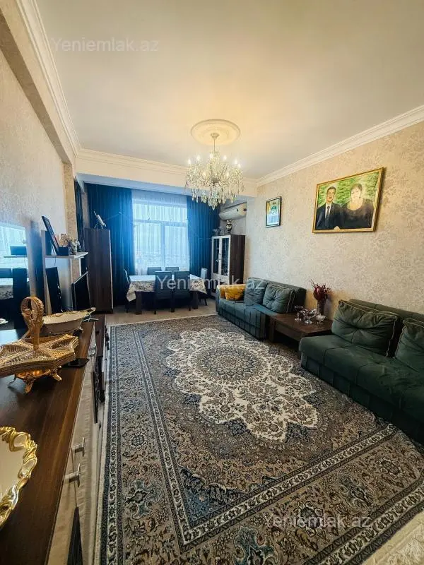 Satılır 3 otaqlı yeni tikili 110 m²