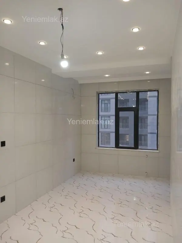 Satılır 2 otaqlı yeni tikili 72 m²
