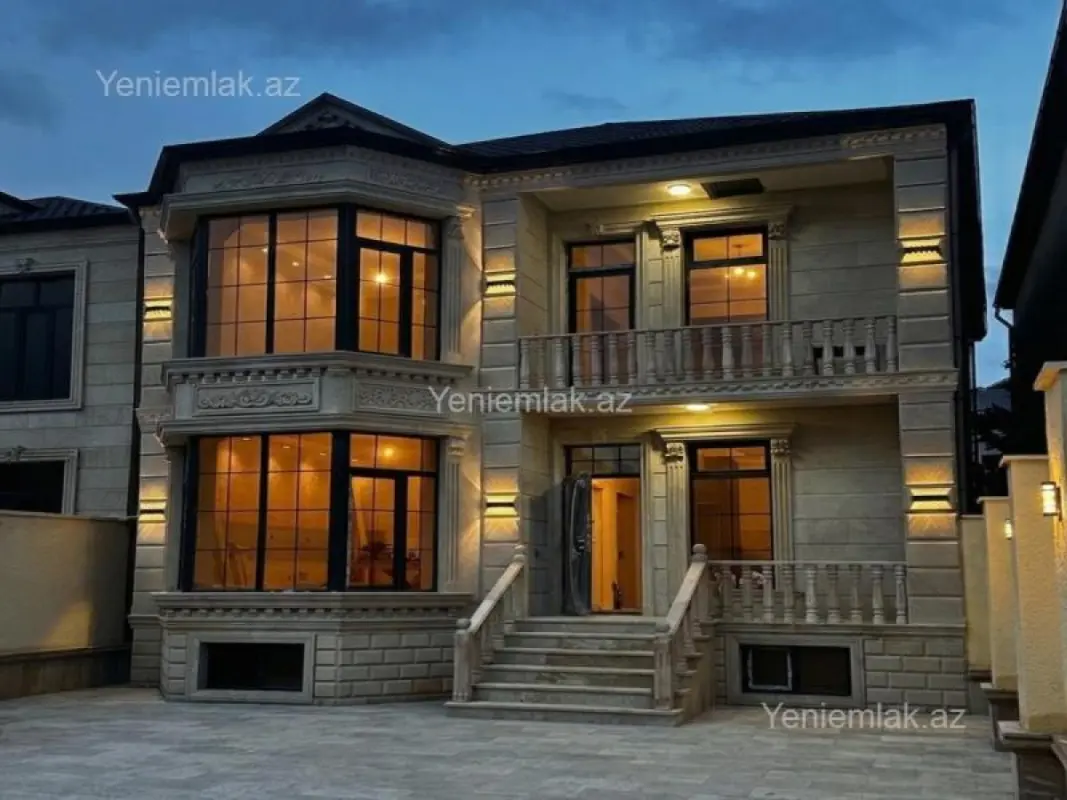 Satılır 6 otaqlı həyət evi 270 m²