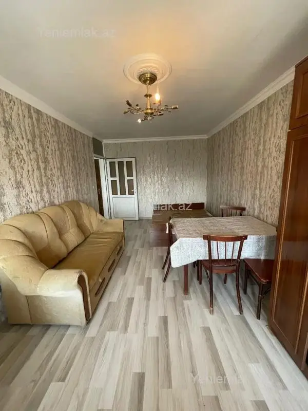 Satılır 1 otaqlı köhnə tikili 32 m²