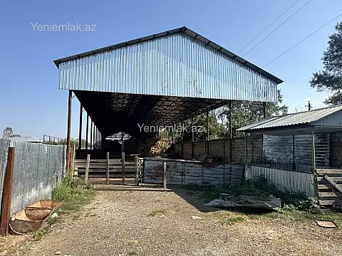 Satılır 10 otaqlı obyekt 1000 m² — Salyan 10 otaq 1000.00 m²