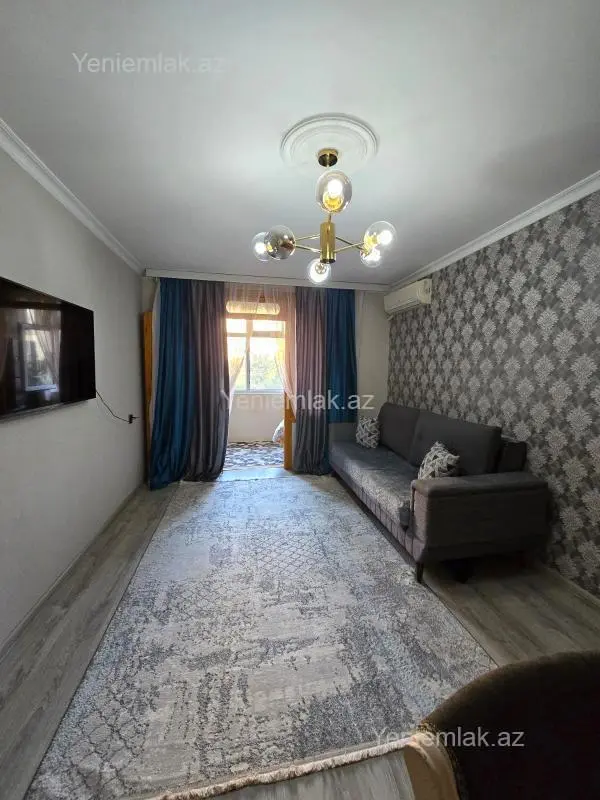 Satılır 2 otaqlı köhnə tikili 42 m²